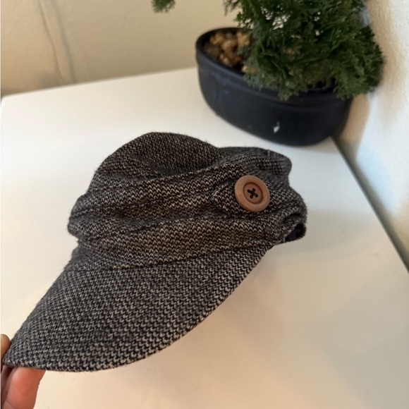 Athleta Charcoal Tweed Men's Hat - Picture 2 of 5